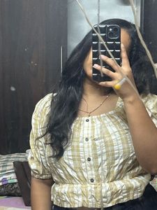 Cute Plaid Puff Sleeve Top