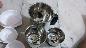 Mixture and grinder