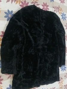 Elegant Black Faux Fur Stole