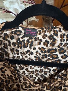 Leopard Print V-Neck Top