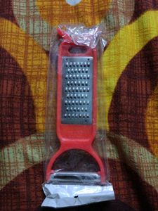 Kitchen Grater & Peeler