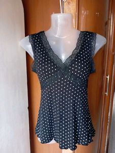Chic Polka Dot Lace Trimmed Dress