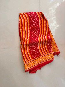 Vibrant Red &amp; Orange Bandhani Saree