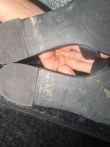 Rosso flats