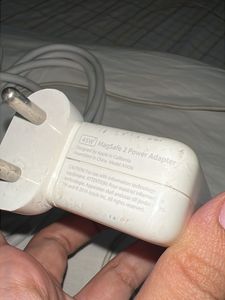 Apple MacBook Charger