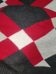 Men's Argyle V-Neck Sweater