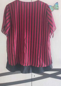 Chic Red &amp; Black Striped Top