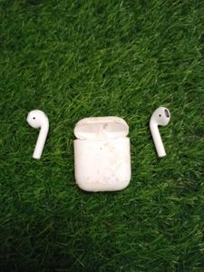 Intex Bluetooth AirPods.