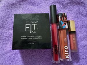 Beauty Steals | 4-Item Thrift Combo 2 💄🩷