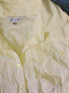 Chic Sleeveless Shirt Cream  with Embroider