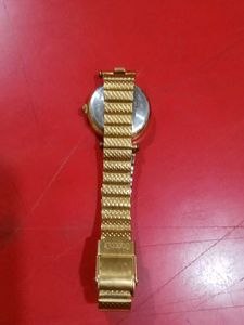 Quartz Gold-Tone Watch