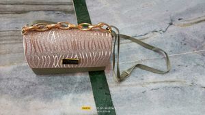 Sparkling Glitter Clutch with Gold Chain