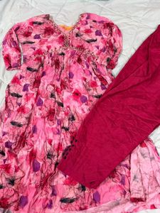 Beautiful Pink Floral Kurta Set