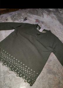 Chic Laser-Cut Hem Long Sleeve Top