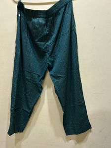Avaasa Green Pant Size XL