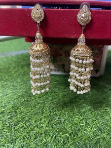 pearl jhumka