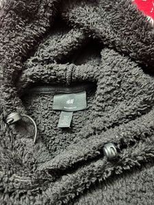 H&amp;M Black Teddy Hoodie Jacket – Small (Relaxed Fit