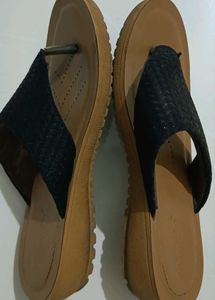 Stylish Black Flat Sandals