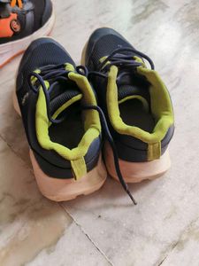 boy's Navy Blue &amp; Lime Green Sports Shoes