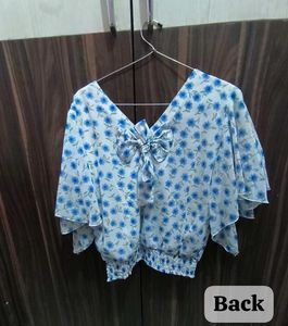 Chic Floral Print V-Neck Top