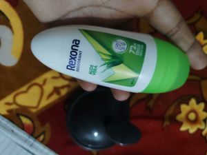 Rexona roll on and hair tool