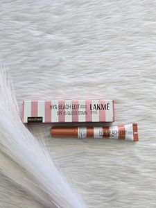 Lakme HYA BEACH EDIT SPF 15 Gloss Stain