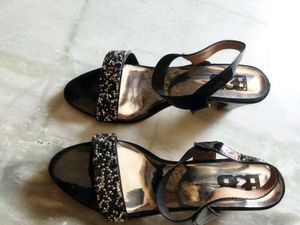 Brand New🔥 - Black Shimmery Heels ✨