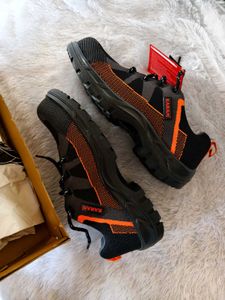 Flyknit Fabric Sporty Safety Shoes | ISI Marked