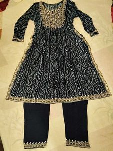 🎀Elegant Black Kurta Set with Gold Embellishments