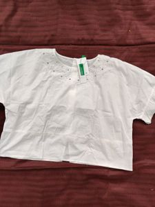 BRAND NEW UCB Solid white Women Top
