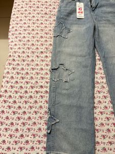 H&amp;M Light Wash Star Patch Jeans