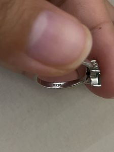 Sparkling Emerald ring