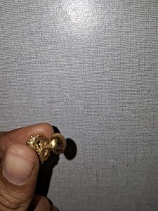 Elegant Pearl &amp; Gold Stud Earrings