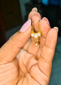 Elegant Gold Nose Pin with Diamonds for classical
