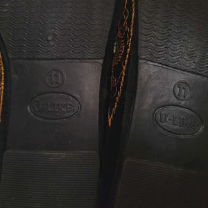 Embroidered Flat Mules