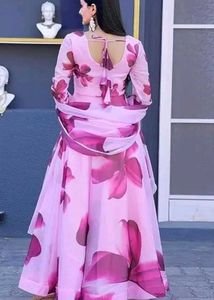 Elegant Pink Floral Kurta Set