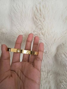Elegant Gold Bangle with Crystals