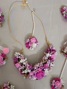Floral Jewellery Set Completely New