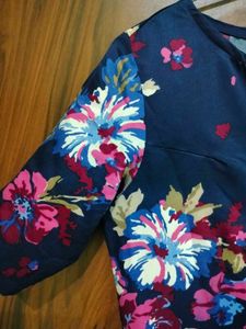 Chic Navy Floral Print Dress