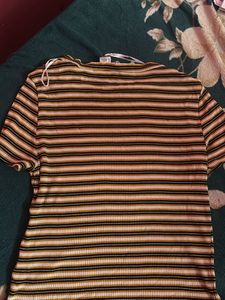 H&amp;M Striped Ribbed Tee
