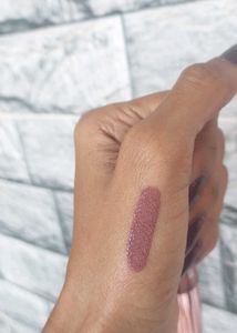 Lakme Strong Espresso Liquid Lipstick
