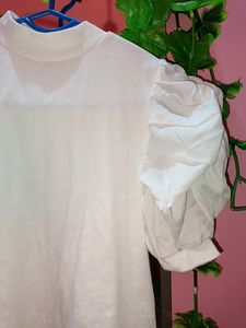 2 Puffy Sleeves Top Black And White