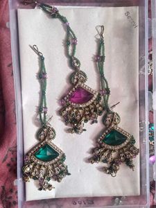 (Jodha ) Stunning Indian Necklace Set with Gems
