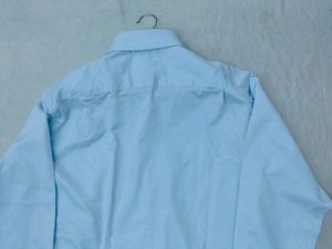 Parkland Men's Blue Dress Shirt
