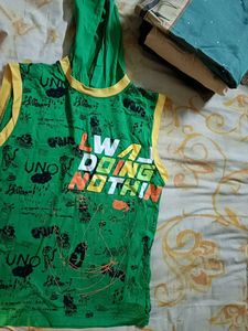 Graphic Print Sleeveless cotton tee shirt with hoo