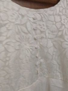 Elegant White Chikankari Kurta