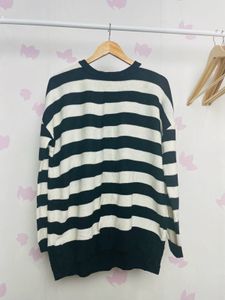 Men Black And White Strips Full Sleeves Sweater