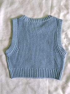 🎀H&amp;M Blue Cropped Knit Sweater Vest🎀
