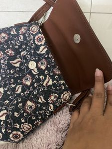 Zouk Floral Crossbody Bag