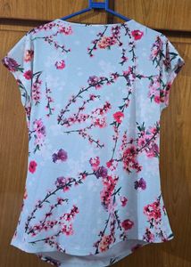Floral Print Cowl Neck Top